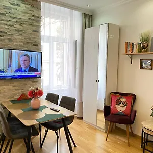 Apartment Inter