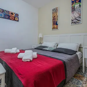 Πανσιόν Ajkla Mansion
