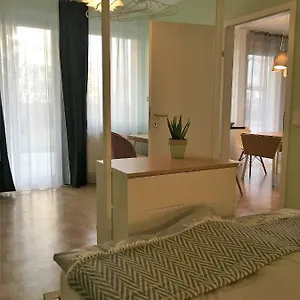 Terrace By Bestchoice - Free Parking - Self Check-in Apartman